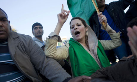 Aisha-Gaddafi-at-a-rally.-007.jpg