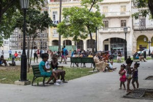 Internet-park-in-Cuba-300x200.jpg