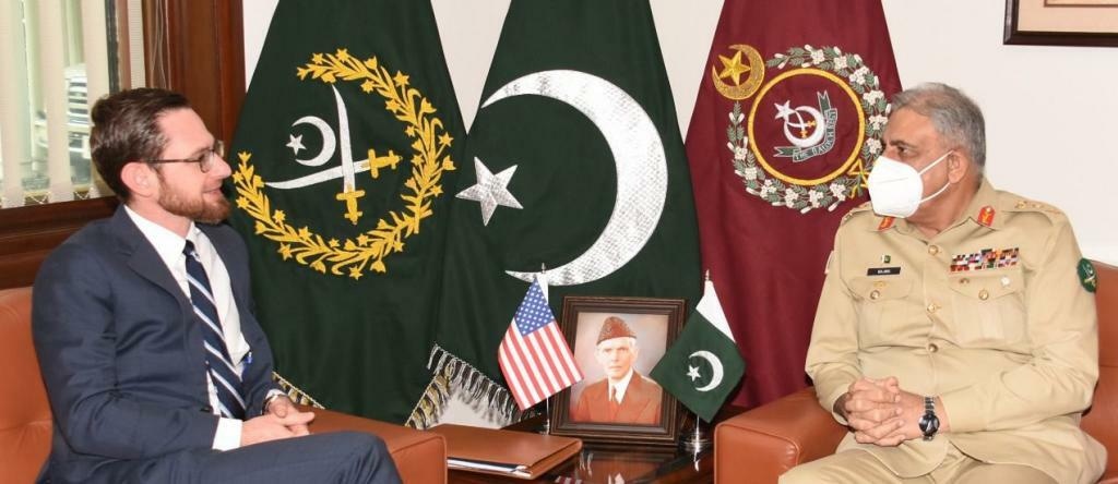 RAWALPINDI: United States Special Representative for Afghanistan Thomas West calls on Chief of the Army Staff General Qamar Javed Bajwa at GHQ on Friday. — Photo courtesy ISPR
