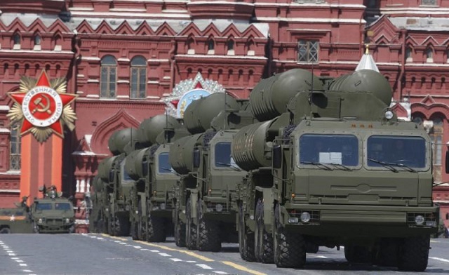 russian s 400 triumph medium range and long range surface to air missile systems drive during the victory day parade at red square in moscow russia may 9 2015 photo reuters