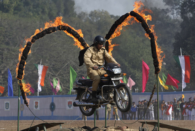 3-india-64-republic-day-reuters-670.jpg