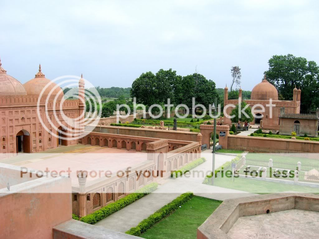 nayadighimosque9.jpg