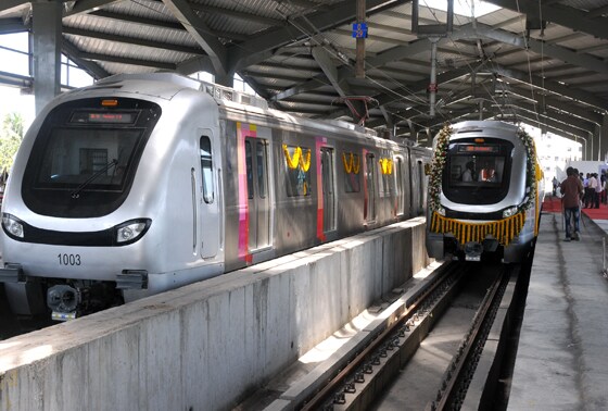 mumbai-s-brand-new-metro-at-the-versova-station-before-the-flagging-off-ceremony-13674061788469.jpg