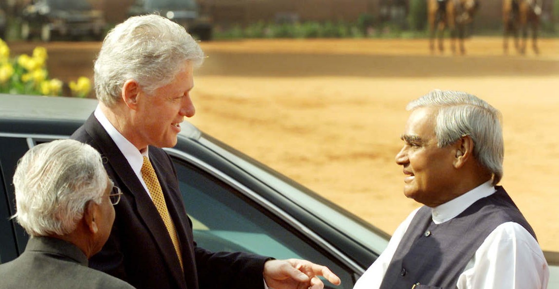 Vajpayee-with-former-US-President-Bill-Clinton-at-Rashtrapati-Bhavan-in-2000-Credit-Reuters.jpg