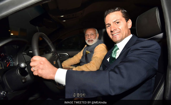 pm_modi_mexican_president_driving_650_636010618370240927.jpg