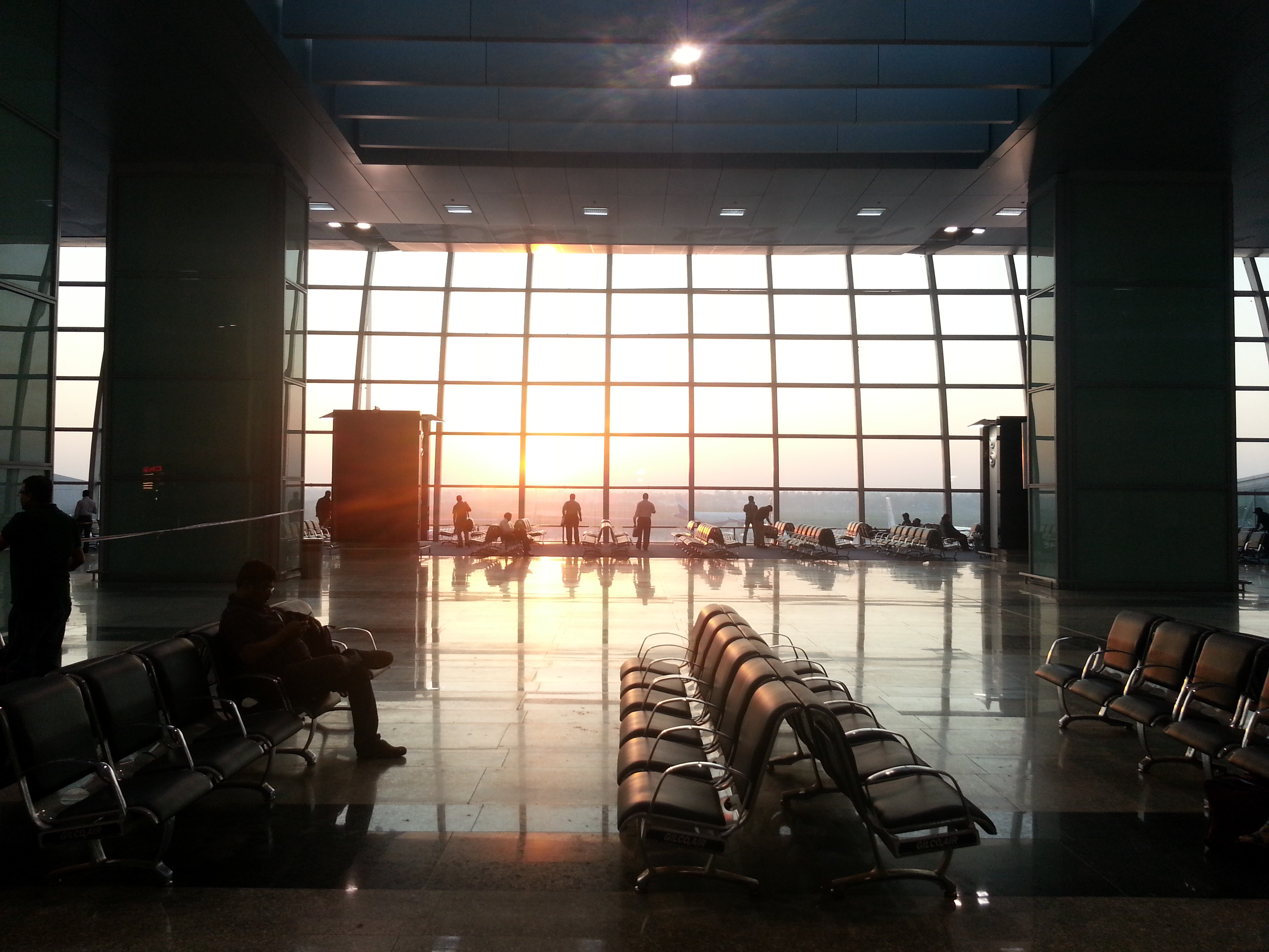 Kolkata_Airport_New_Terminal_gate_waiting_area.jpeg