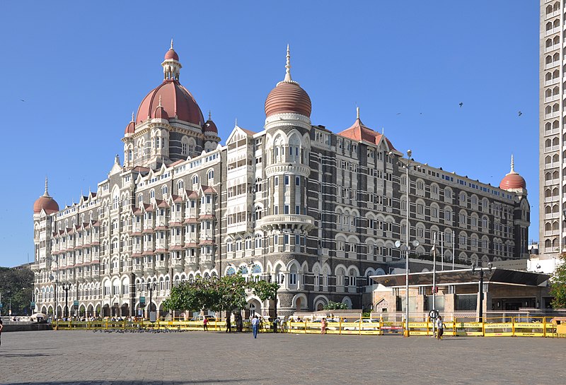 800px-Taj_Mahal_Palace_Hotel.jpg