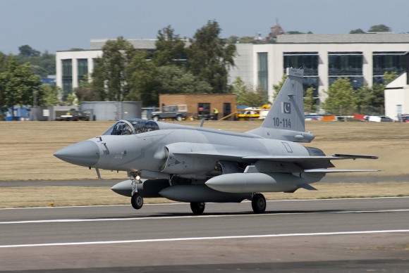 JF-17-Farnborough-2010-1-580x388.jpg