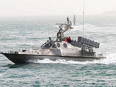 iran-speedboat.jpg
