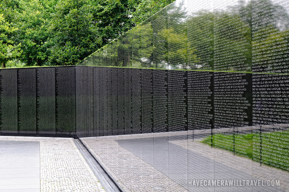 Vietnam-War-Memorial-2150803141840.jpg