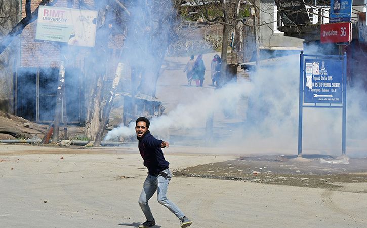 every_third_day_a_youth_takes_up_arms_in_kashmir_valley_1522323397.jpg