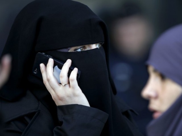 1574015-niqab-1512190135-708-640x480.jpg