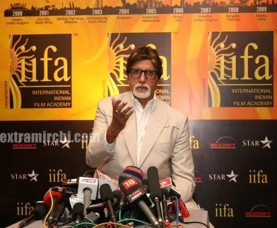 Amitabh-Bachchan-inaugurates-the-IIFA-Voting-weekend-2010.jpg