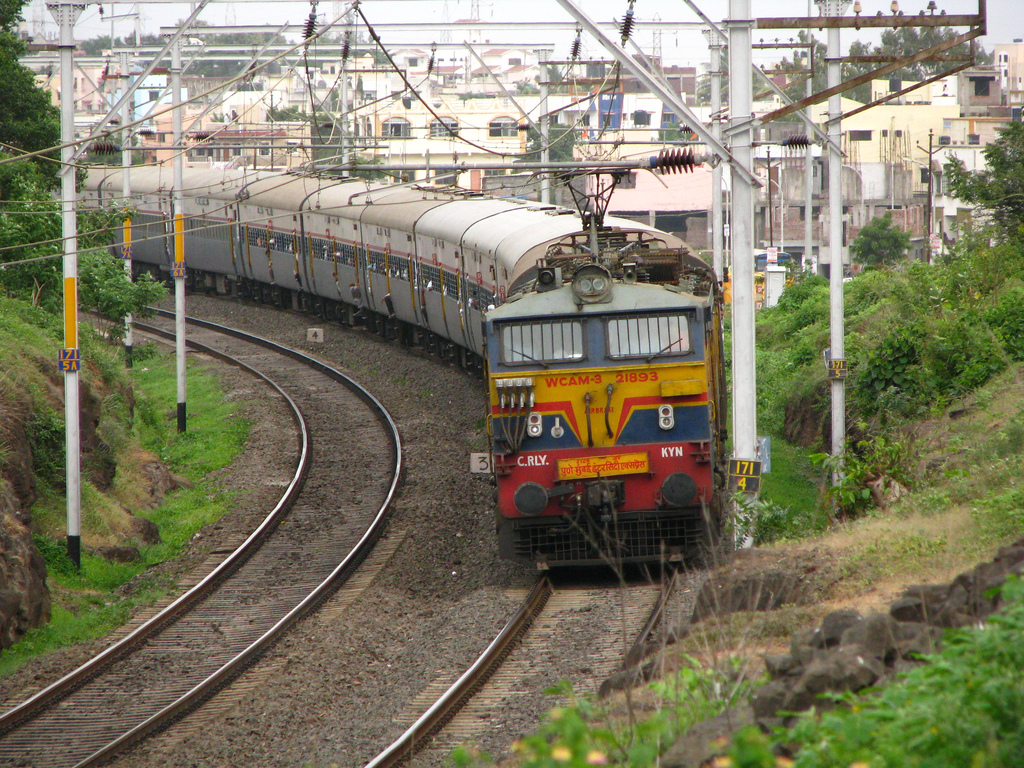 ICE_to_Bombay_Indian_Railways.jpg