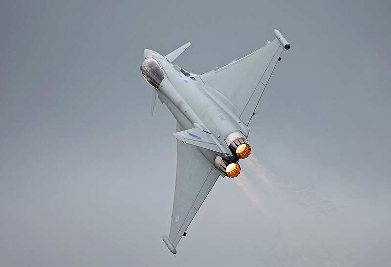 800px-RAF_Eurofighter_Typhoon.jpg