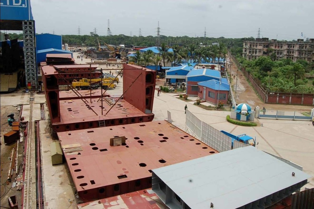 Fabrication-Yard_Page_1-1024x681.jpg