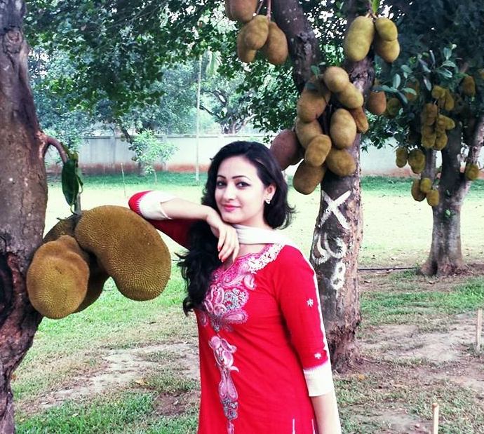 suzena-bangladeshi-model-actress-photo-image-wallpaper-12.jpg