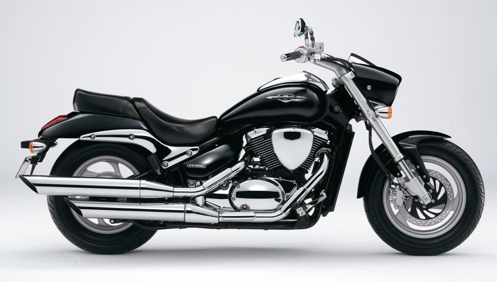 2013-suzuki-intruder-m800-8w.jpg