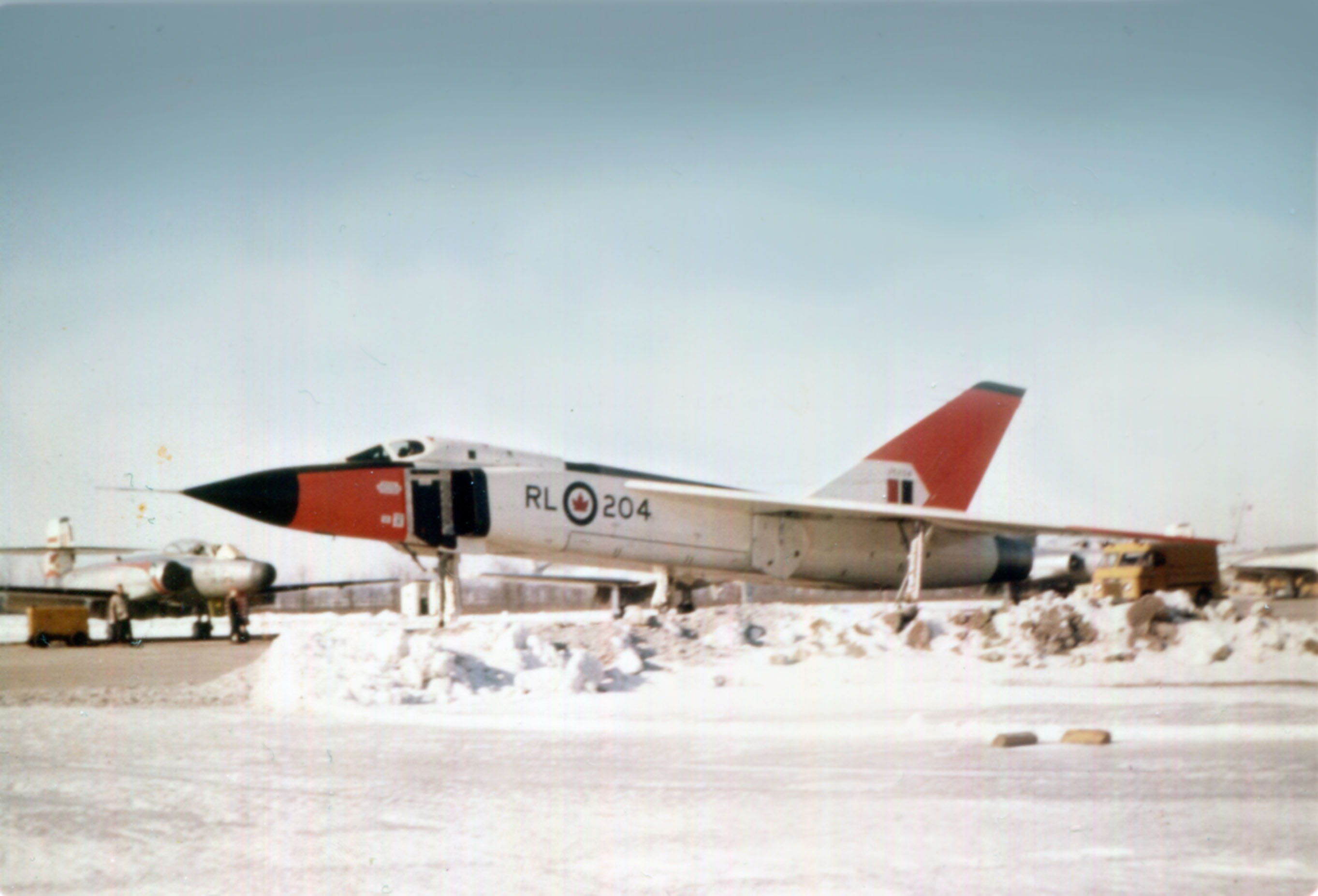 Cf-105_Arrow002.jpg