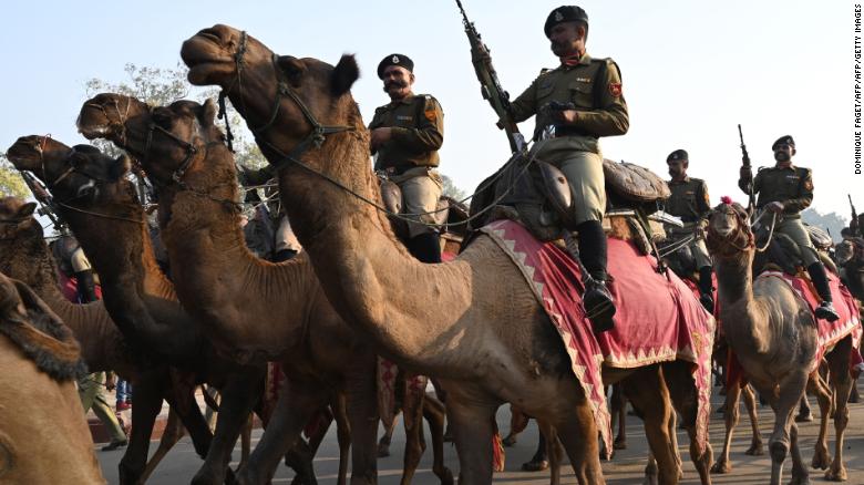 190115104834-india-republic-day-soldiers-rehearsal-exlarge-169.jpg