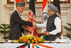 karzai_manmohan_295.jpg