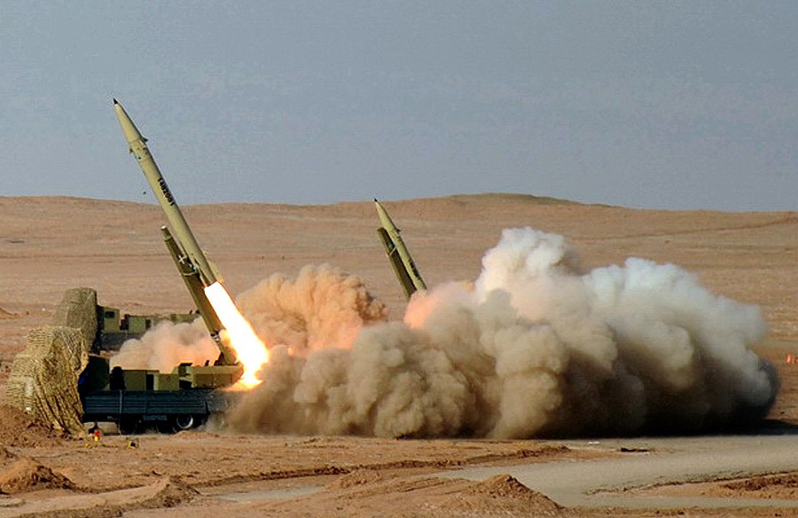 Fateh-110_Missile_by_YPA.IR_02.jpg