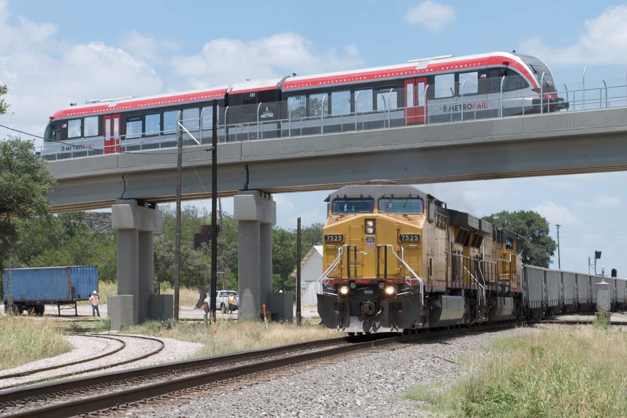 aus-lry-McNeil-viaduct-ov-UPRR-CMTA-Testing-20080614-20080615-62_Rickey-Green.jpg