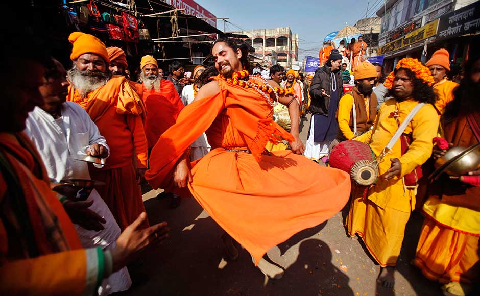 2KumbhMela_AP_2013.jpg