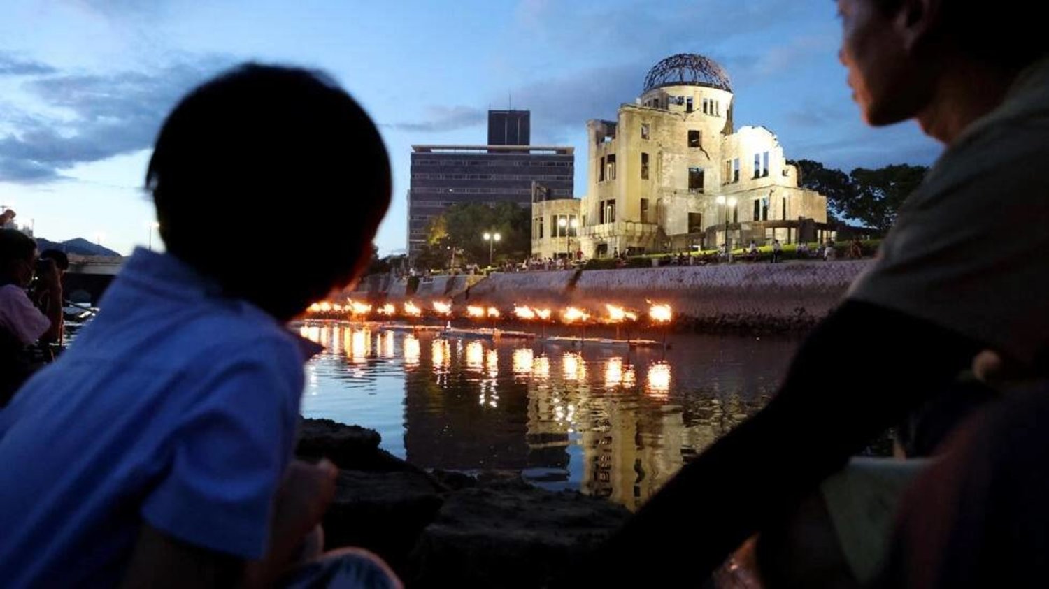 Around 140,000 people died in Hiroshima on August 6, 1945 and 74,000 in Nagasaki three days later, when the United States dropped atomic bombs on the two Japanese cities. STR / JIJI Press/AFP