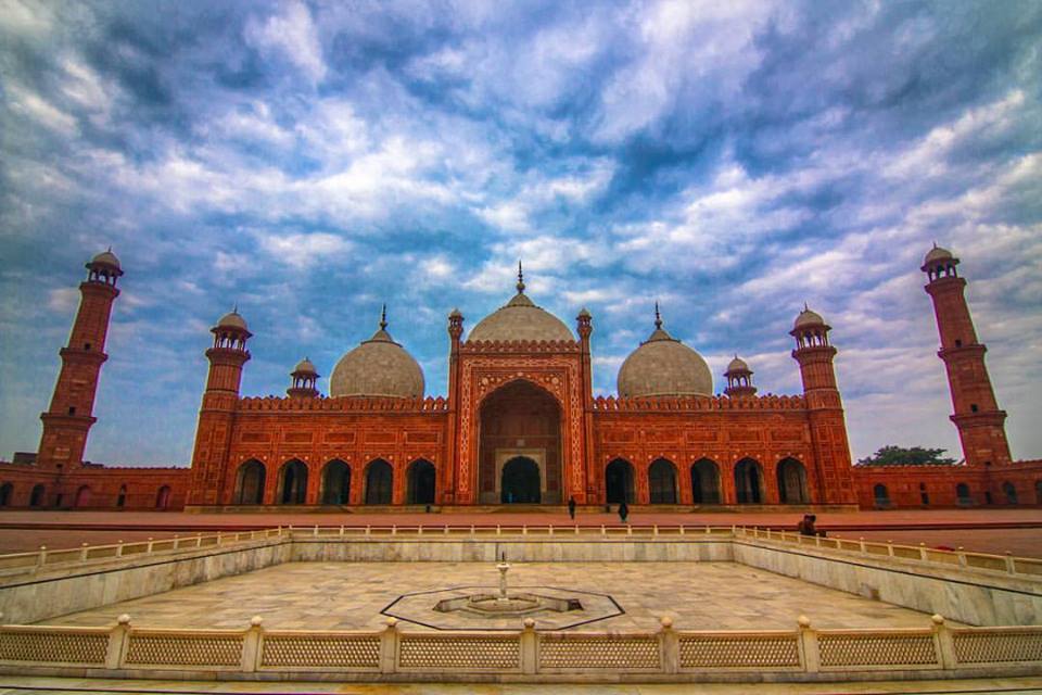 5-Badshahi-Masjid-Lahore.jpg