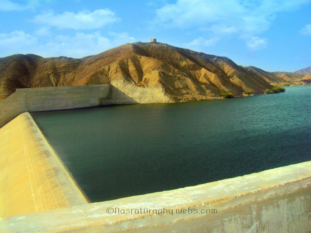 Meerani_Dam_Turbat_Kech.jpg