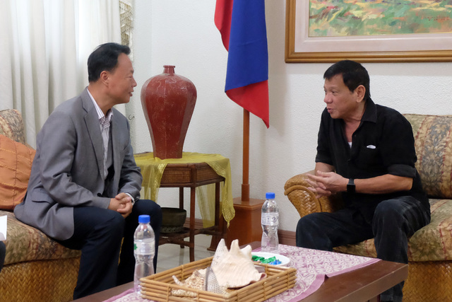 Chinese-Ambassador-davao-20160603-001_4DAD9467EF6A4EAC8BEDE107B3561B7A.jpg