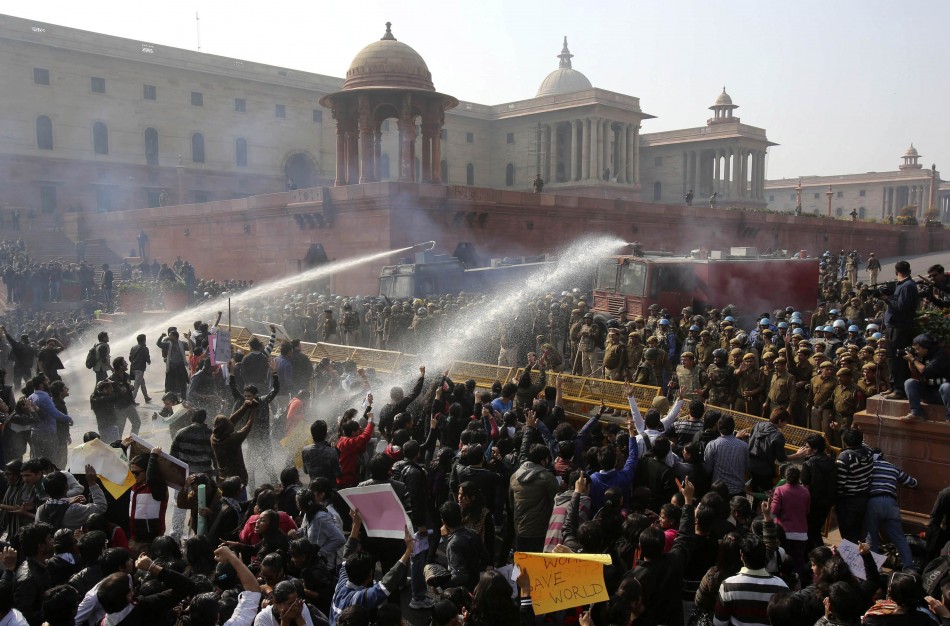 330748-new-delhi-gang-rape-protest.jpg