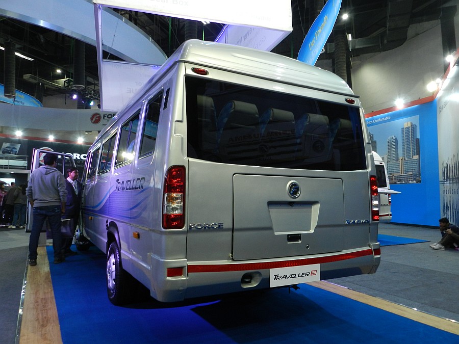 force-motors-traveller-26-rear.jpg