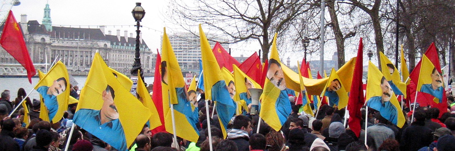 Pkk_supporters_london_april_2003.jpg