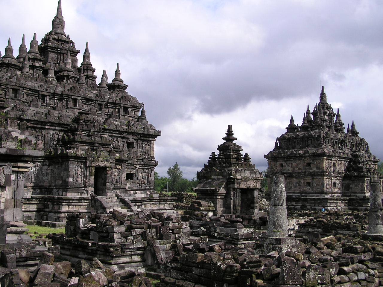 Rumbles_of_Prambanan.jpg