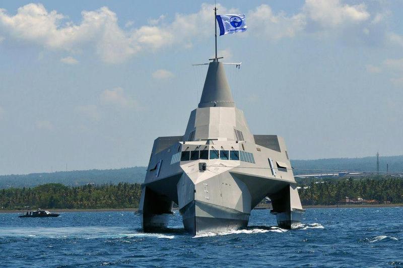 KRI+Klewang+-+Indonesian+Stealth+Trimaran+Patrol+Vessel+Caught+Fire+destroyed+%282%29.jpg