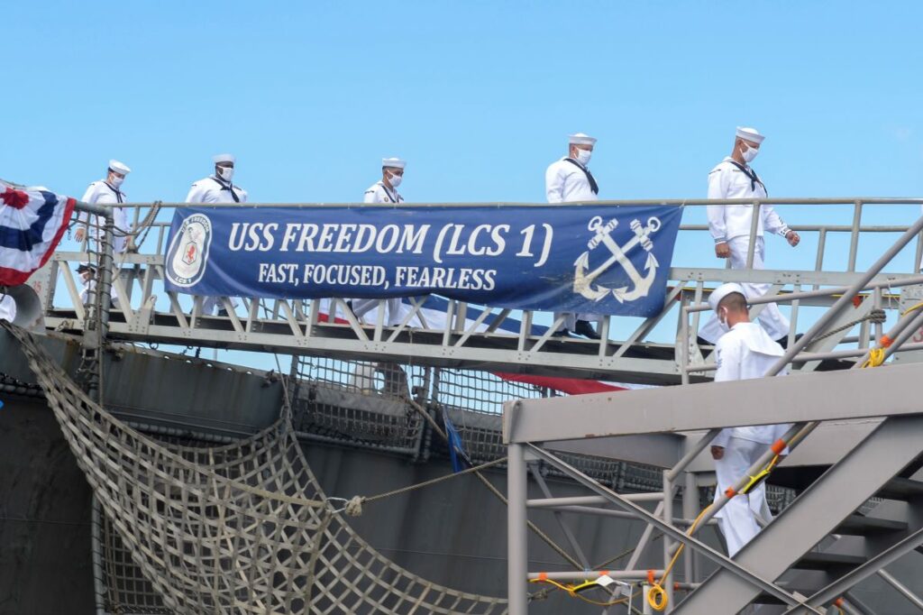 lcs 1 uss freedom decommission 2 - naval post- naval news and information