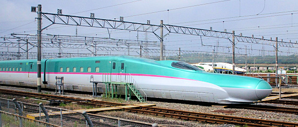 e5-shinkansen.jpg