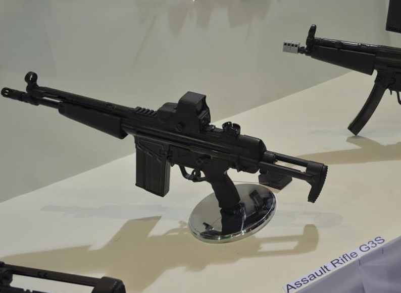 Pakistan+Ordnance+Factories+(POF)+Stall+at+IDEX+2013++G-3S+Automatic+Assault+Rifle+International+Defence+Exhibition+and+Conference+2013+(IDEX+2013)+(1).jpg