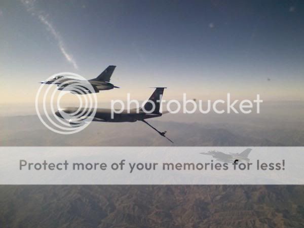 PAF-F-16-Air-refueling.jpg