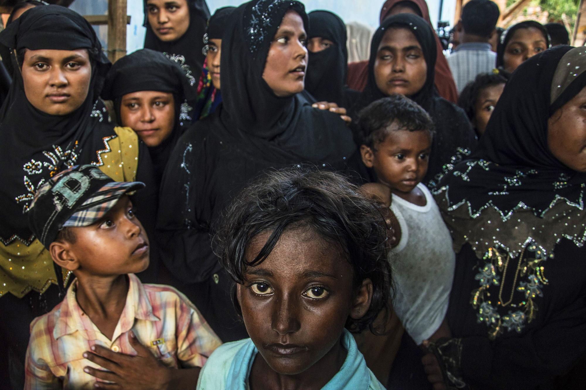 p14-munroe-rohingya-d-20161016.jpg