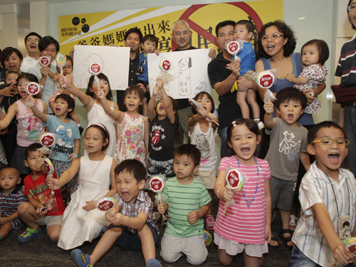 hong-kong-says-no-to-mainlands-national-education-reactions-01.jpg