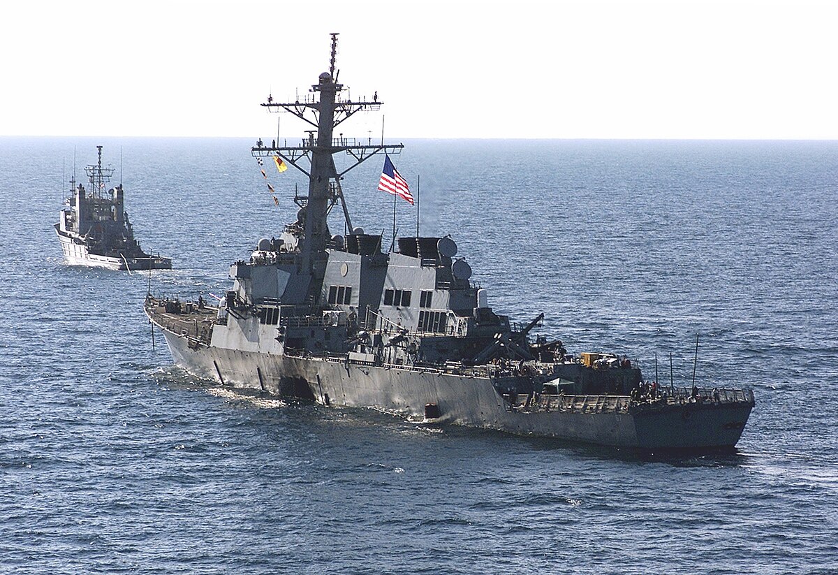 1200px-USS_Cole_%28DDG-67%29_Departs.jpg
