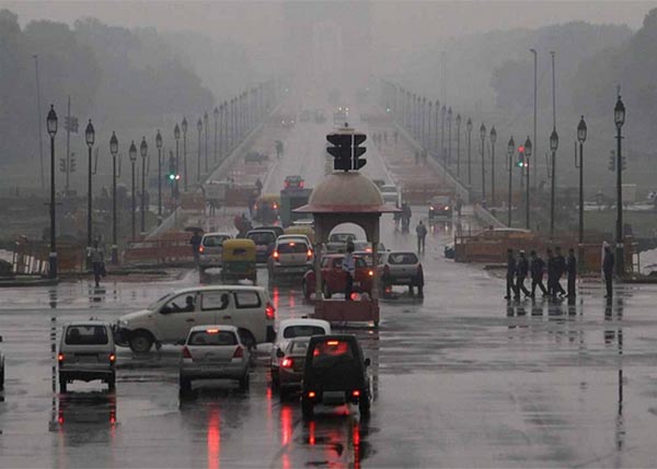 rain-india-gate.jpg