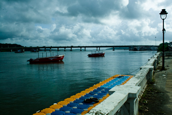 Mandovi-river-Goa-Monsoon.jpg