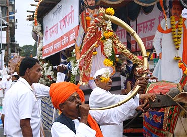 16sld-kasba-ganpati-6.jpg