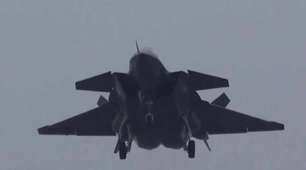 J-20+Mighty+Dragon++Chengdu+J-20+fifth+generation+stealth%252C+twin-engine+fighter+aircraft+prototype+People%2527s+Liberation+Army+Air+Force++OPERATIONAL+weapons+aam+bvr+missile+ls+pgm+gps+plaaf+%25285%2529.jpg