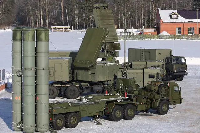 S-400_Triumph_triumf_5P85TE2_SA-21_Growler_surface_to_air_SAM_long_range_missile_defense_system_Russia_Russian_amy_021.jpg
