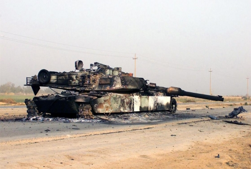 destroyed_m1a2_abrams_iraq_by_billym12345-d3entaf.png